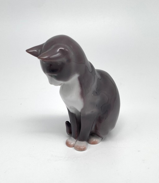 Vintage figurine "Cat"