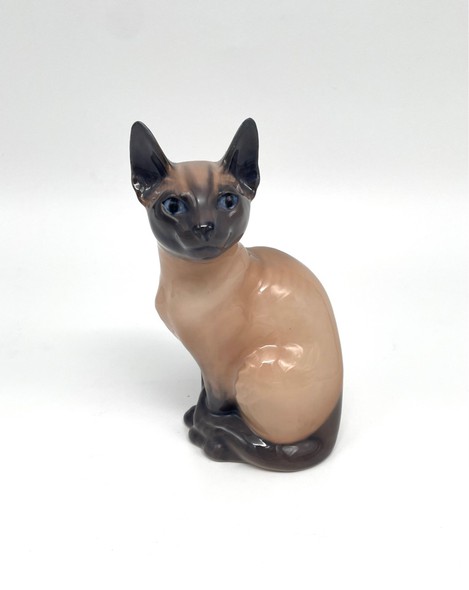 Vintage figurine "Cat"