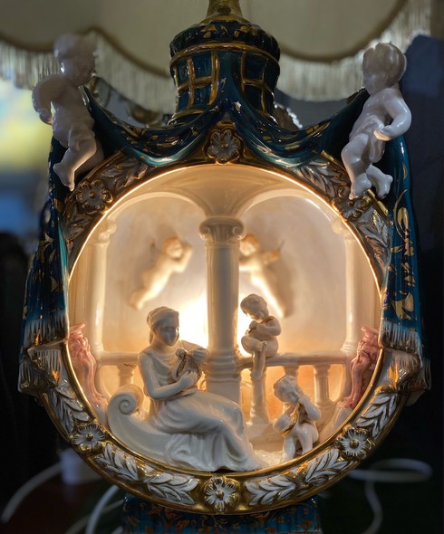 Antique lamp "Terpsichore"