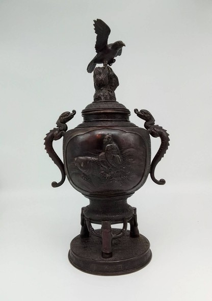 Antique vase with lid,
bronze