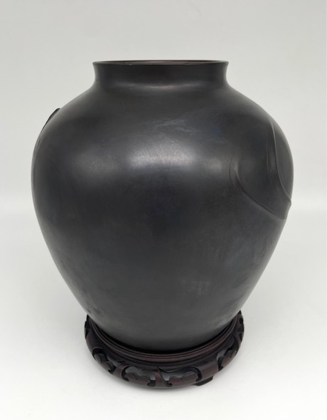 Антикварная ваза «Карпы»