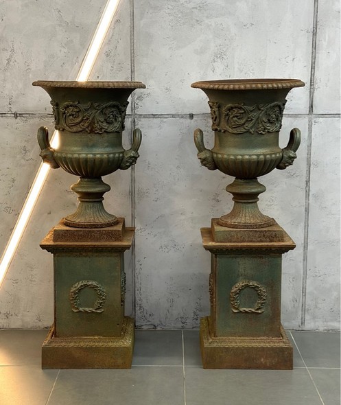 Antique pair of flowerpots