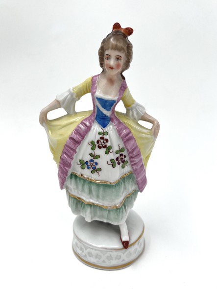 antique figurine,
Sitzendorf porcelain factory