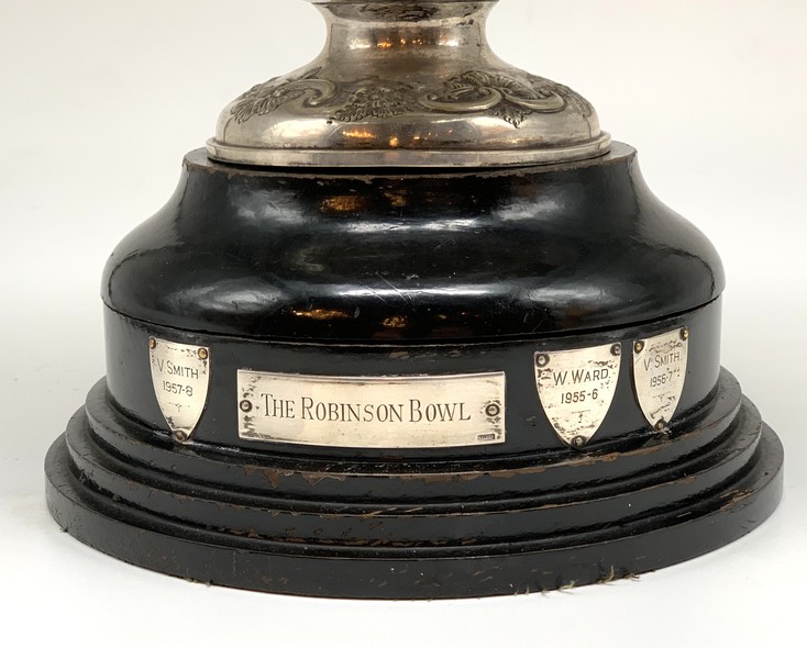 Antique award cup
"The ROBINSON BOWL"