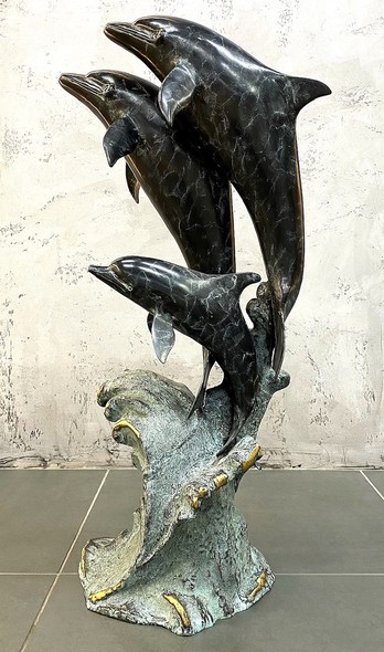 Bronze sculpture - fountain
"Dolphins"