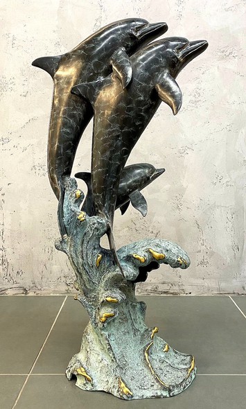 Bronze sculpture - fountain
"Dolphins"