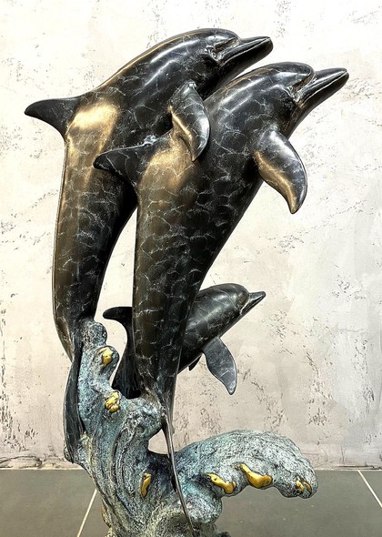 Bronze sculpture - fountain
"Dolphins"