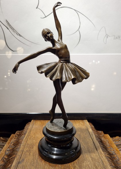 Figurine "Ballerina",
Milo