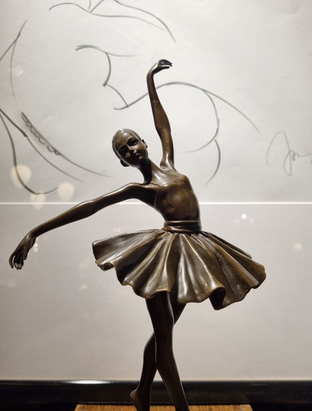 Figurine "Ballerina",
Milo