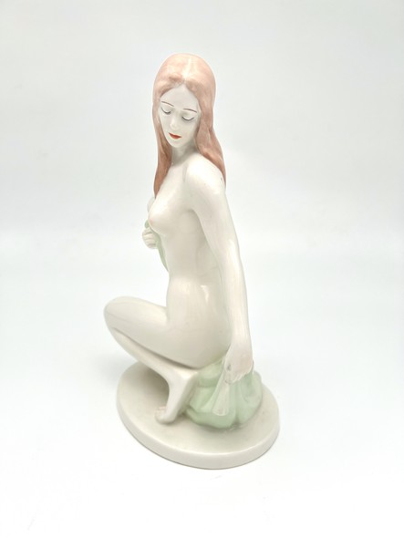 Vintage figurine "Girl"