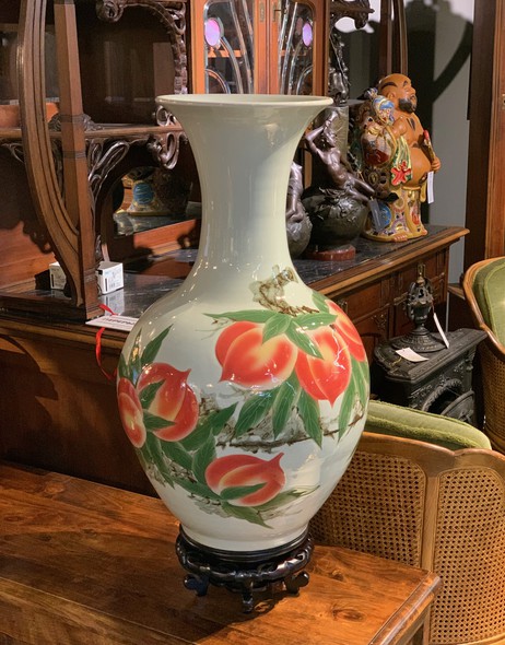 Vintage vase "Peaches"