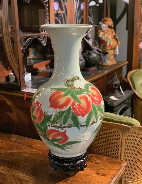 Vintage vase "Peaches"