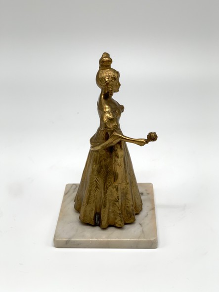 Antique sculpture "Girl with flowers"