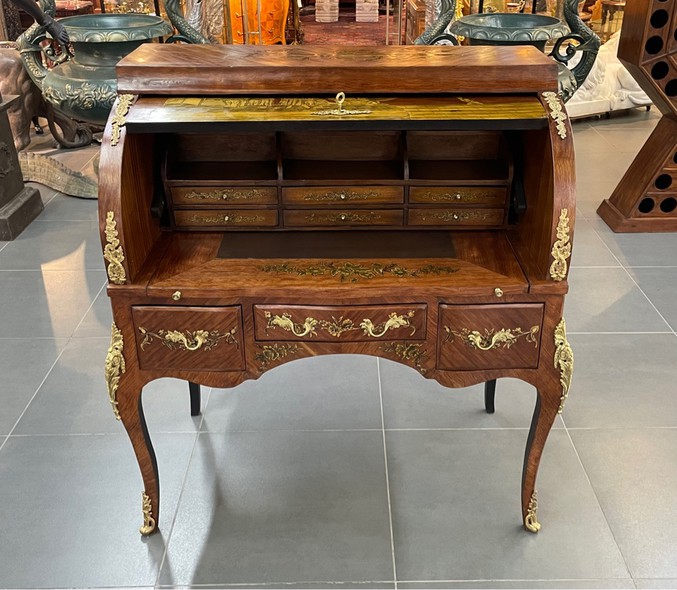 Antique bureau in Chinoiserie style