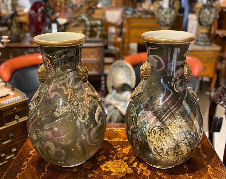 Антикварные парные вазы Сацума, 
мастерские Киото
