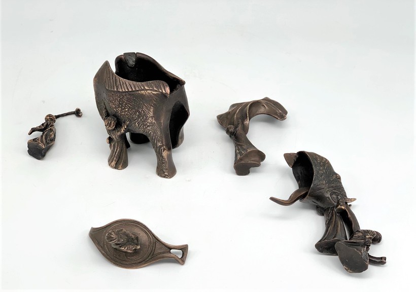 Vintage sculpture "Elephant and the blind"