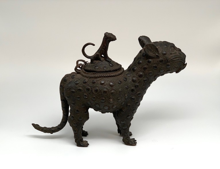 Antique incense burner "Leopard with a kitten"