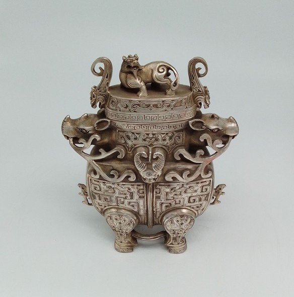 Silver Tibet vase. XIX с.