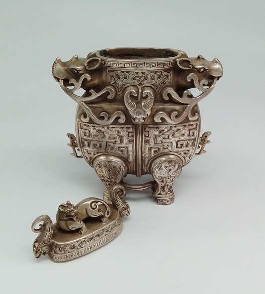 Silver Tibet vase. XIX с.