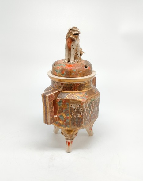 Antique Incense Burner
with Vases, Japan