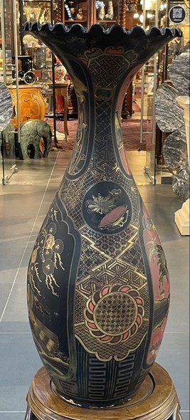 Antique floor vase, Japan