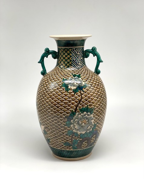 Antique vase
Kutani