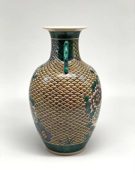 Antique vase
Kutani