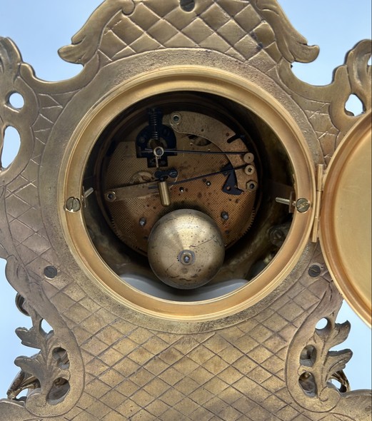 Antique clock
in baroque style