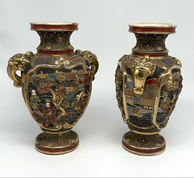 Antique paired vases, Satsuma