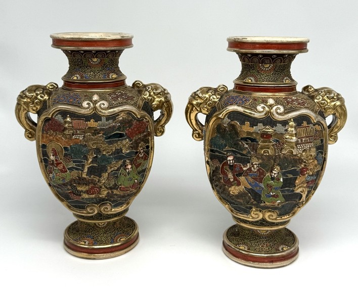 Antique paired vases, Satsuma