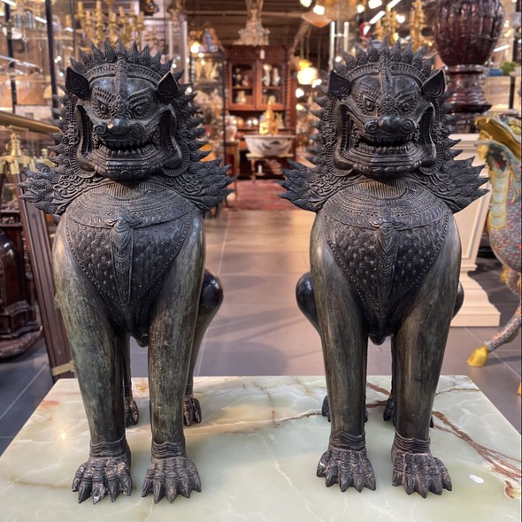 Paired sculptures "Lions of Fo"