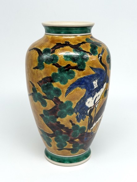 Vintage vase
with storks, Japan