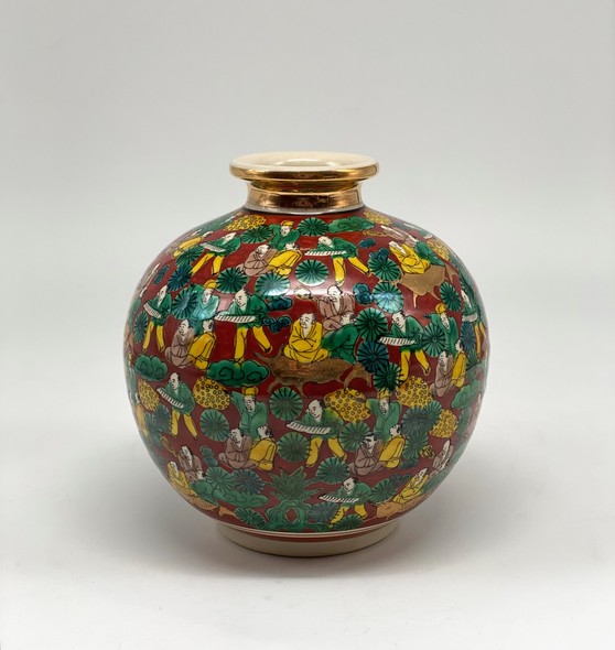 Antique Vase
Mokubei, Kutani