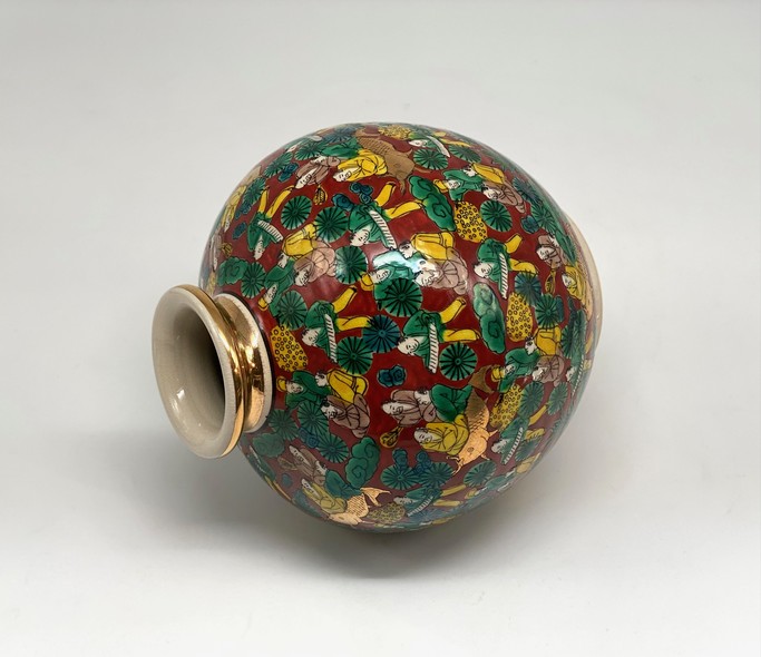 Antique Vase
Mokubei, Kutani