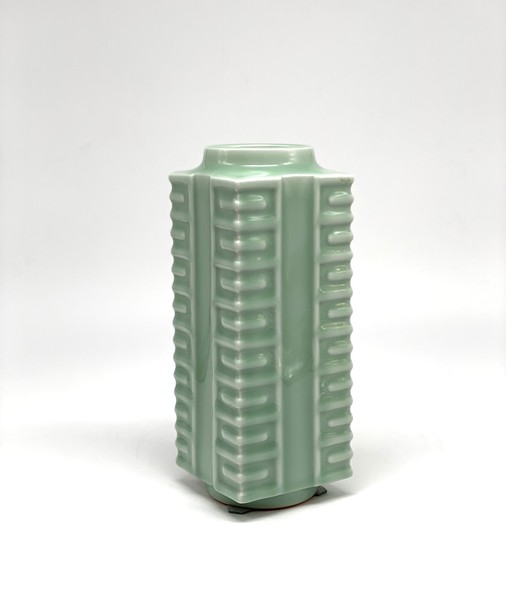 Kong shaped vintage vase