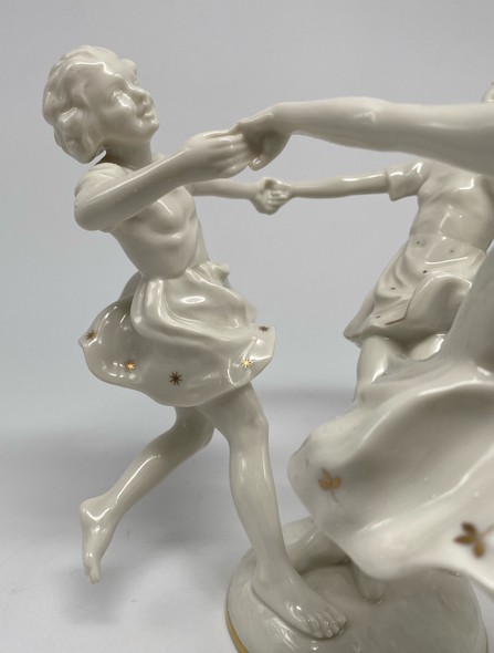 Antique sculpture "Ballerinas"