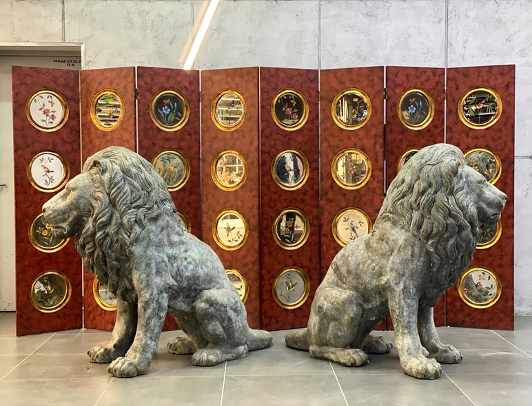 Ancient paired sculptures "Lions"