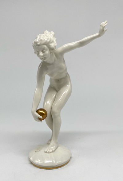 Sculpture "Gymnast with a ball"