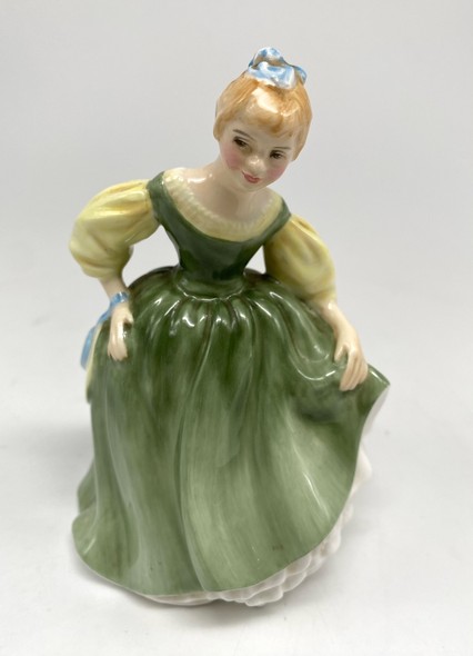 Antique sculpture "Girl in green"
