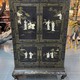 Antique cabinet
in Chinese style