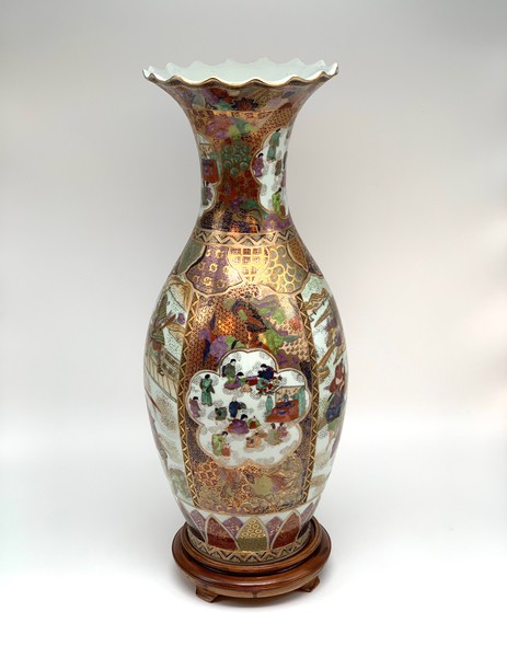 Парные антикварные китайские вазы