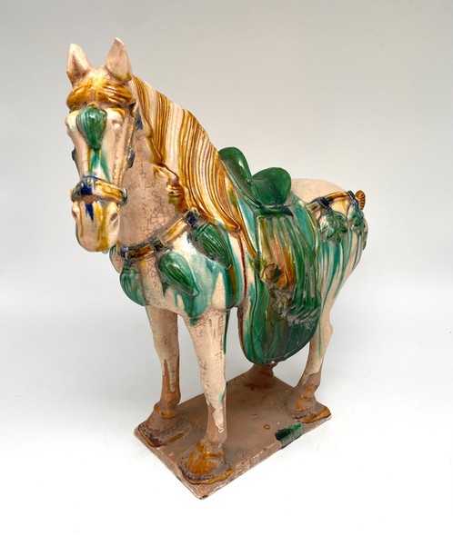Антикварная скульптура
"Боевой конь династии Тан"