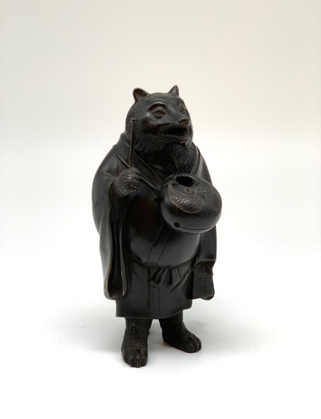 Antique sculpture (okimono)
"Tanuki"