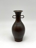 Antique vase,
bronze, Japan