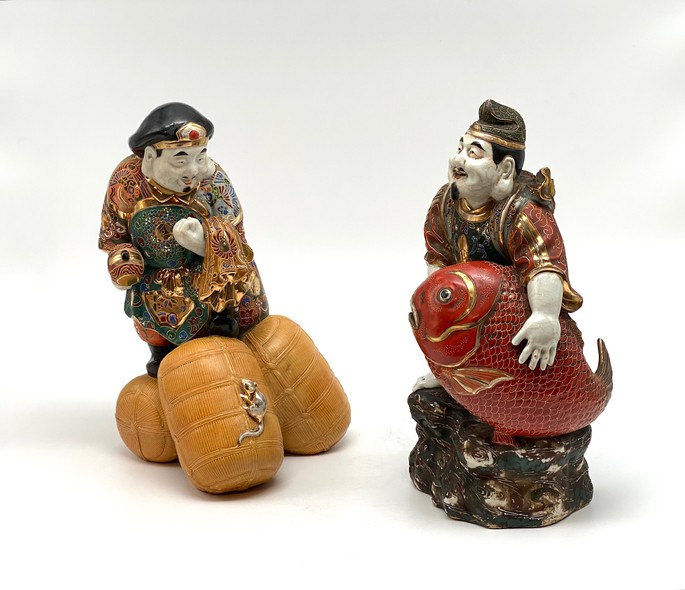 Paired sculpture
"Ebisu and Daikoku"