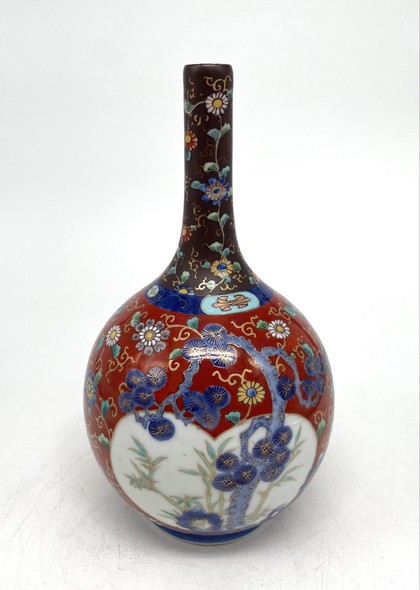 Antique vase, Arita