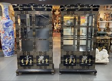 Antique chinoiserie display cabinet