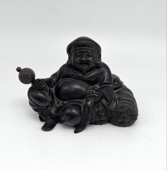 Antique sculpture "Daikoku"