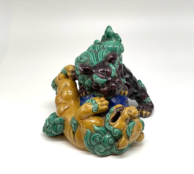 Antique sculpture "Playing Pho dogs", Japan