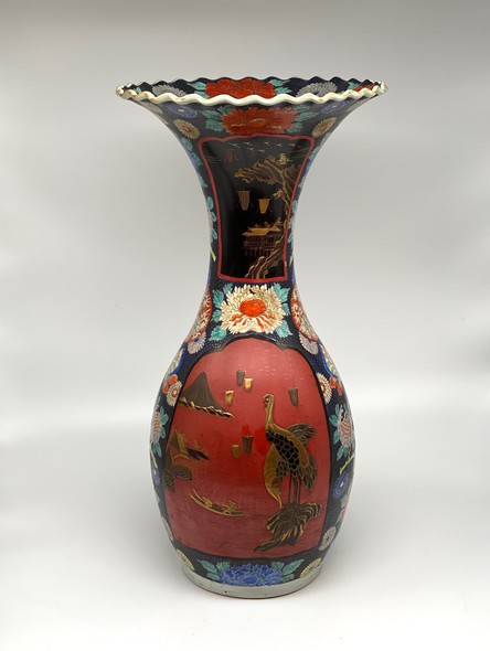 Antique Japanese vase, Arita